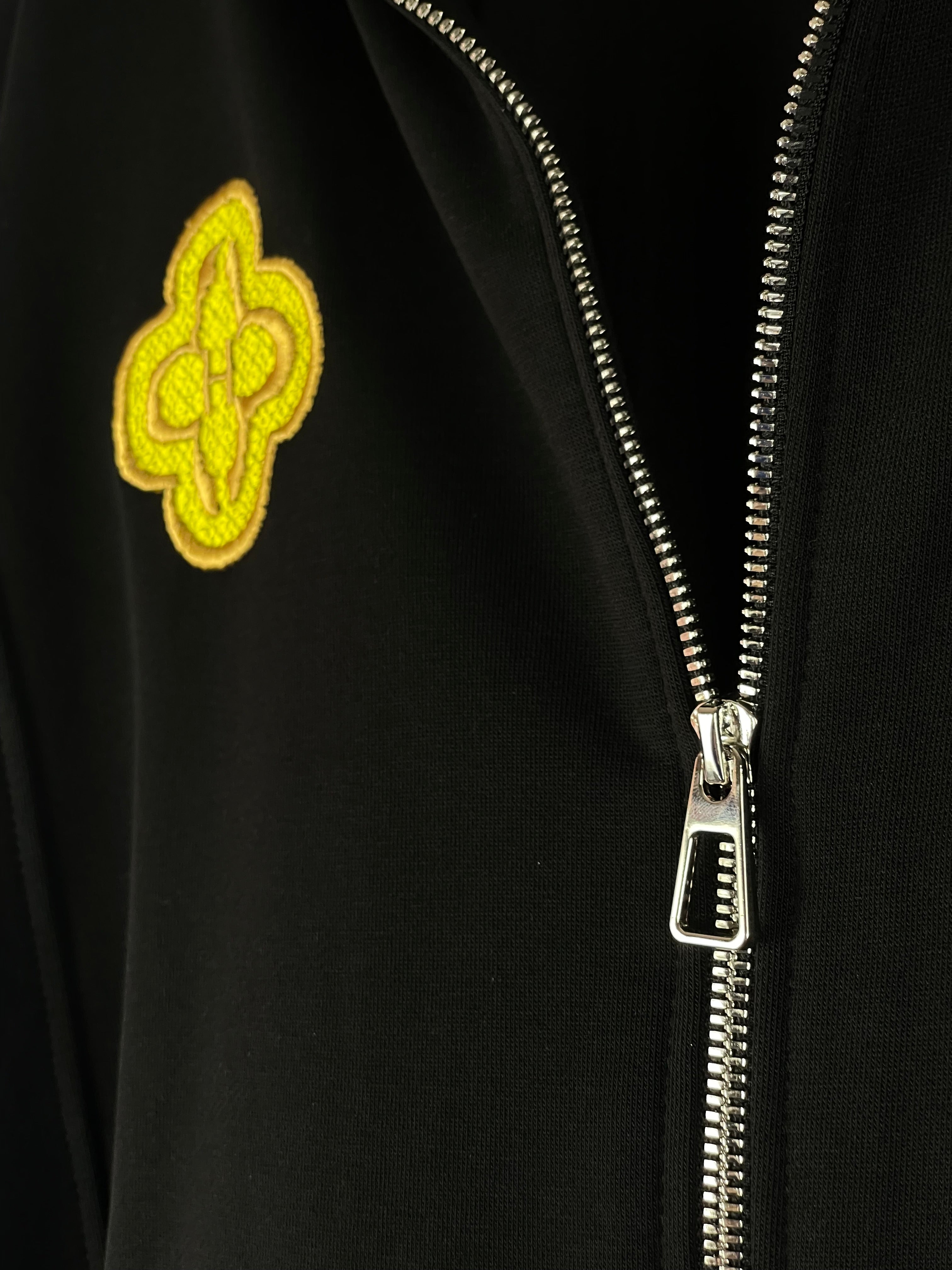 Hood Zip Black Edition