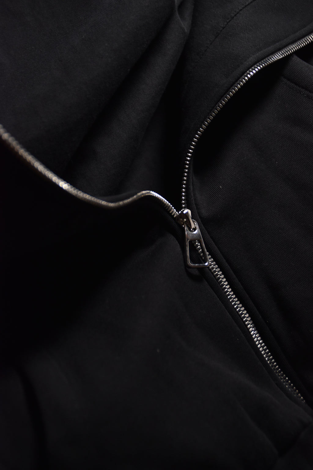 Hood Zip Black Edition